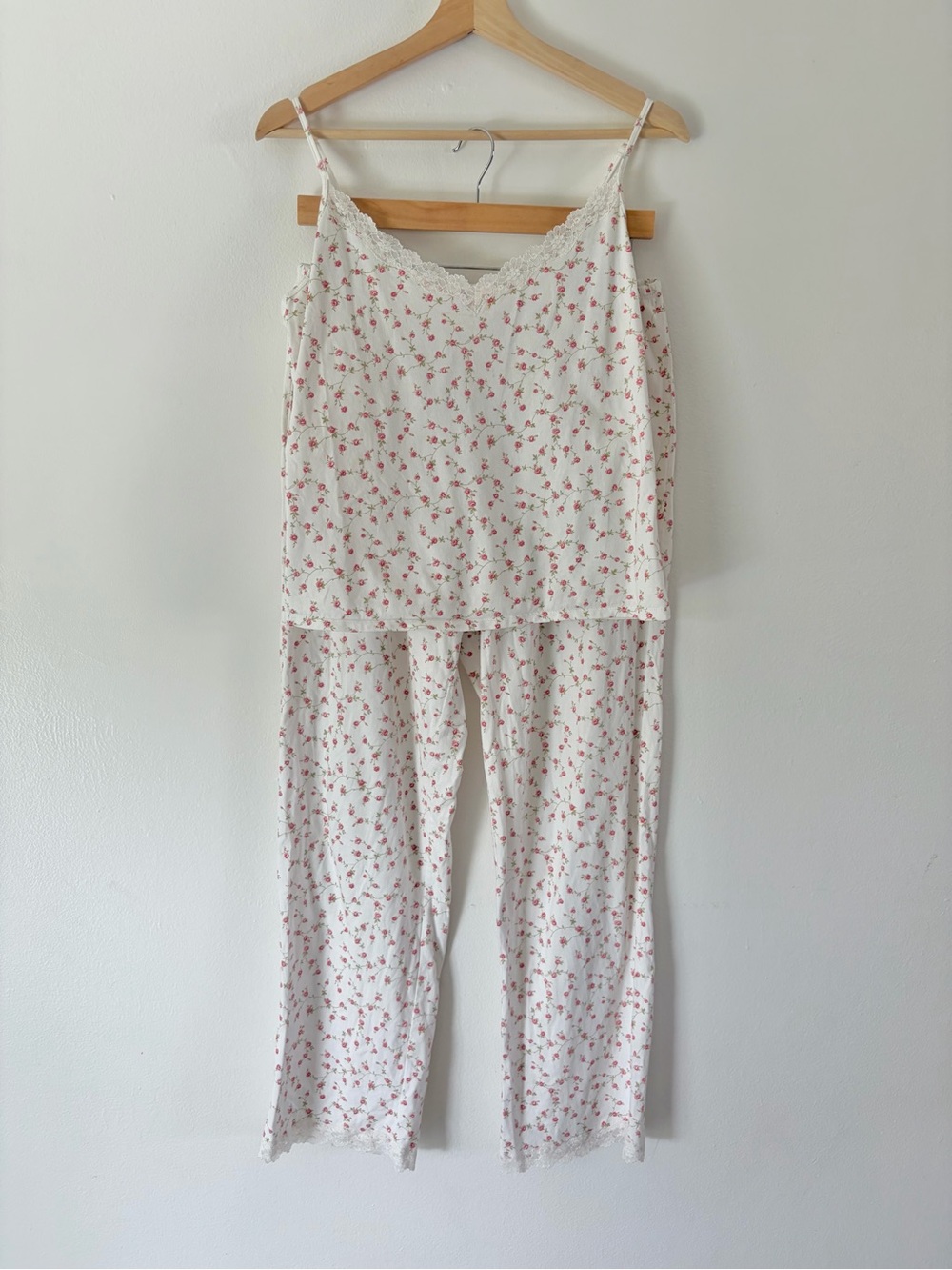 Victoria’s Secret Vintage Floral Cotton Lace Trim Pajama Set White Pink Roses
